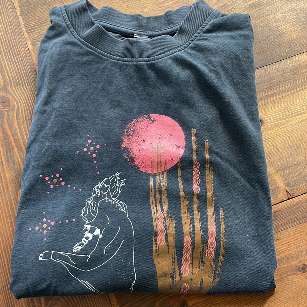Allie Falcon Graphic Tee with pink/ orangish Moon and Cactus Design Xl